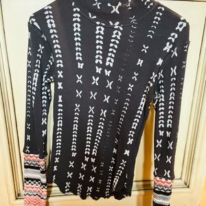 Free People grey,size medium,mocked turtle neck thermal.